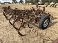 Lot 519