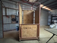Lot 475